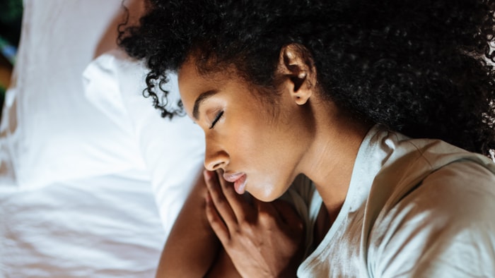 Osiem mitów na temat snu — ile jest w nich prawdy?