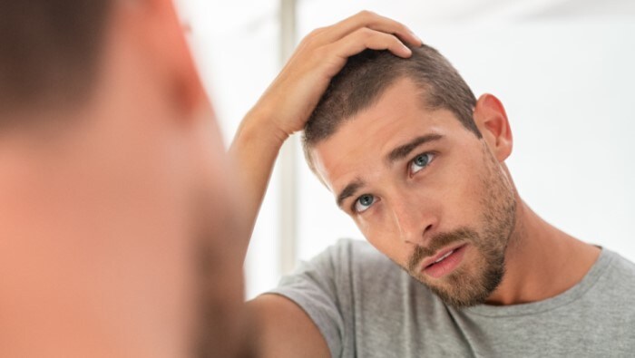 Rzadkie włosy męskie - jaką fryzurę wybrać?