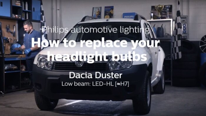 Wymiana żarówek samochodowych w Dacia Duster