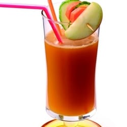 Przepis na odmładzający sok z marchewki, jabłek i ogórka | Philips