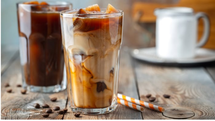 Kawa cold brew a kawa mrożona – czym się różnią?