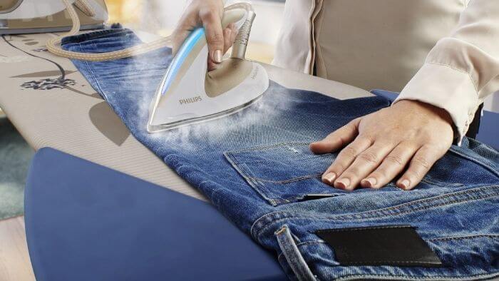 Pranie i prasowanie jeansu