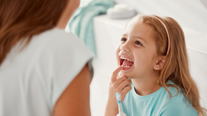 Jak dbać o zęby mleczne u dzieci