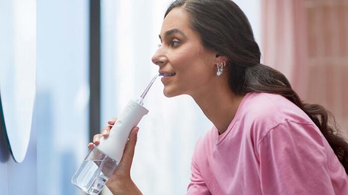 Jaki irygator do implantów wybrać i jak o nie dbać? | Philips