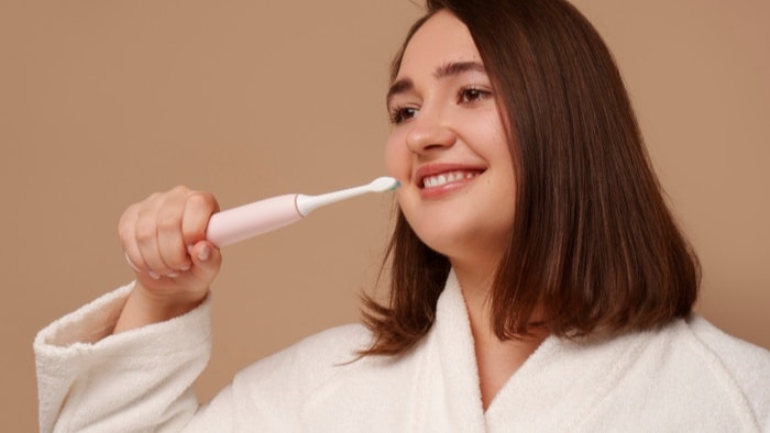 Precyzja nowych szczoteczek Philips Sonicare z aplikacją na telefon