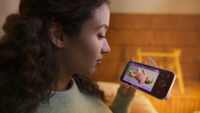 Spok&oacute;j, kt&oacute;ry sięga daleko &ndash; dlaczego niania z dobrym zasięgiem to must-have każdego rodzica?