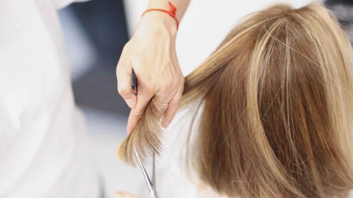 Włosy do ramion – jaka fryzura dla półdługich włosów?