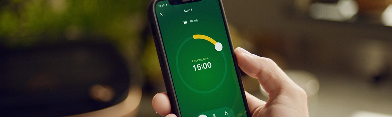 Smartfon z otwartą aplikacją HomeID