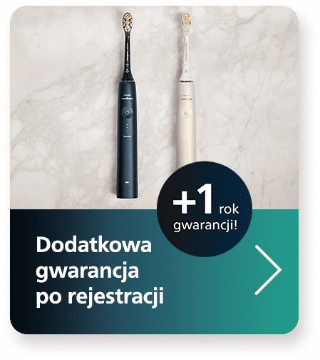 Grafika prezentująca dwie szczoteczki do zębów Philips Sonicare, jedną czarną i jedną kremową, zawieszone na marmurowej ścianie. W dolnej części obrazka znajduje się czerwony prostokąt z białym tekstem "Dodatkowa gwarancja po rejestracji" oraz dużym zielonym kółkiem z napisem "+1 rok gwarancji!". Po prawej stronie umieszczono zieloną strzałkę sugerującą możliwość uzyskania więcej informacji.
